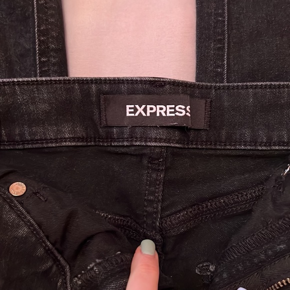 Express Jeans - Picture 3 of 5